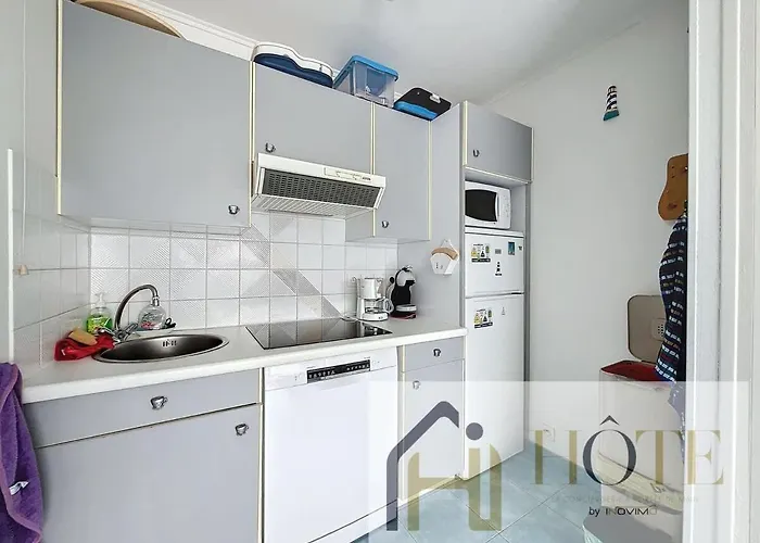 Vue Capitainerie , Charme & Confort En Bord De *